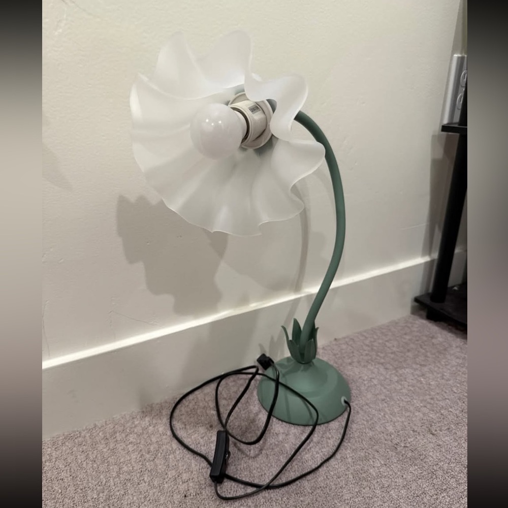 Elegant White and Green Floral Table Lamp